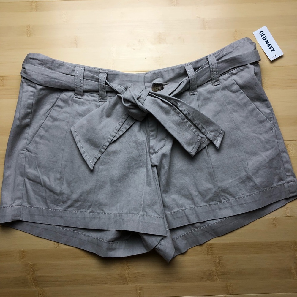 Old Navy Pleated Shorts w Waist Tie Size 4